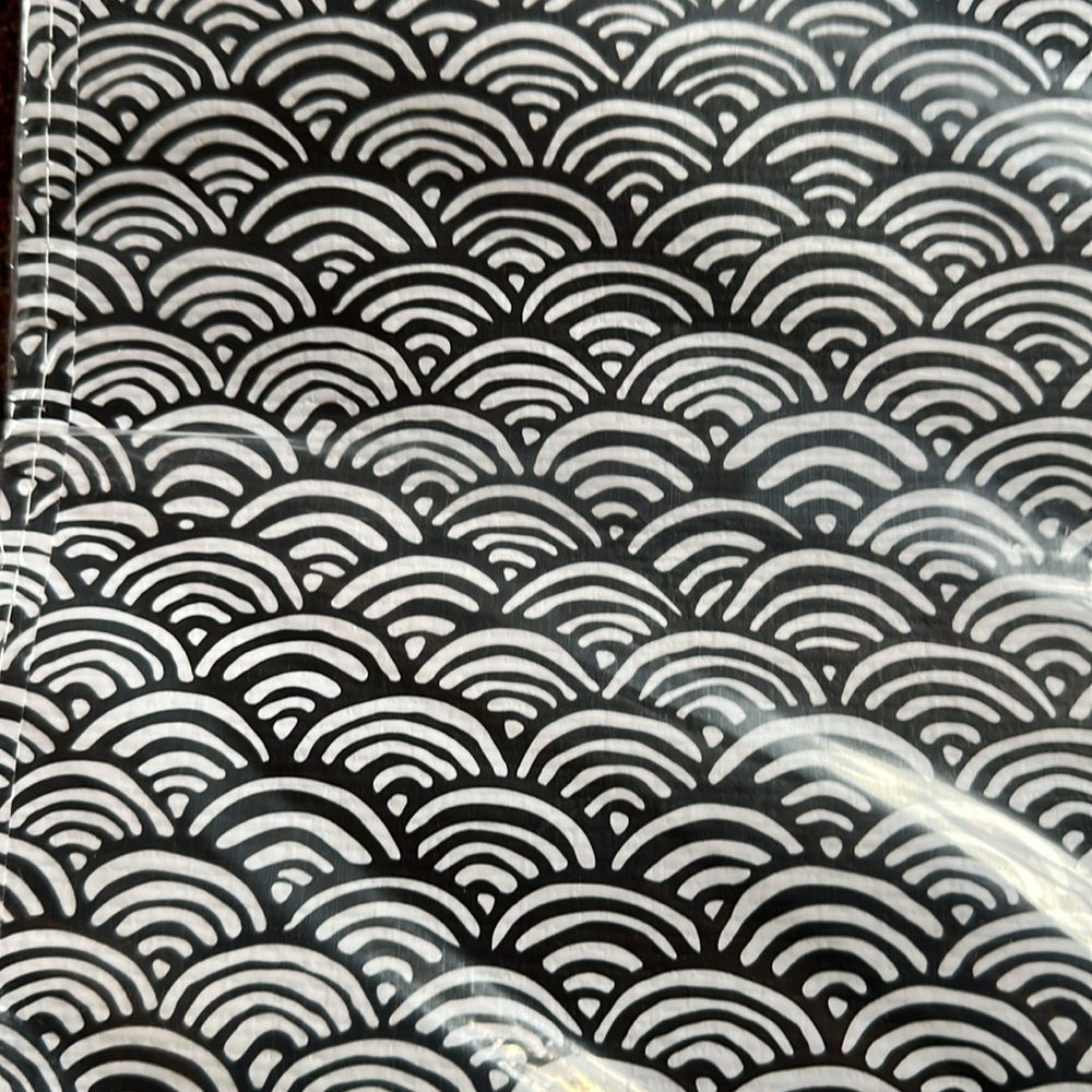 SCOUT Black and White Gift Bag NWT - Picture 2 of 6